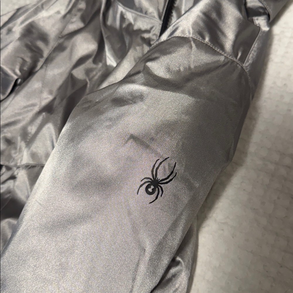 Spyder Girls Lola Insulated Ski or Snow Jacket Silver - Picture 9 of 13